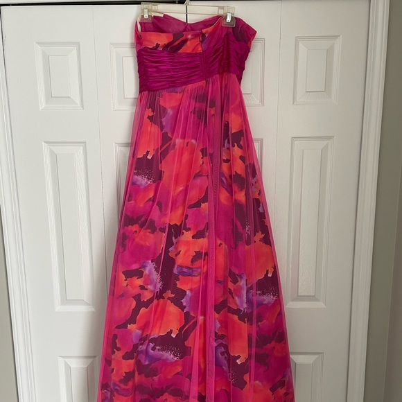 Prom Dress - Picture 2 of 3